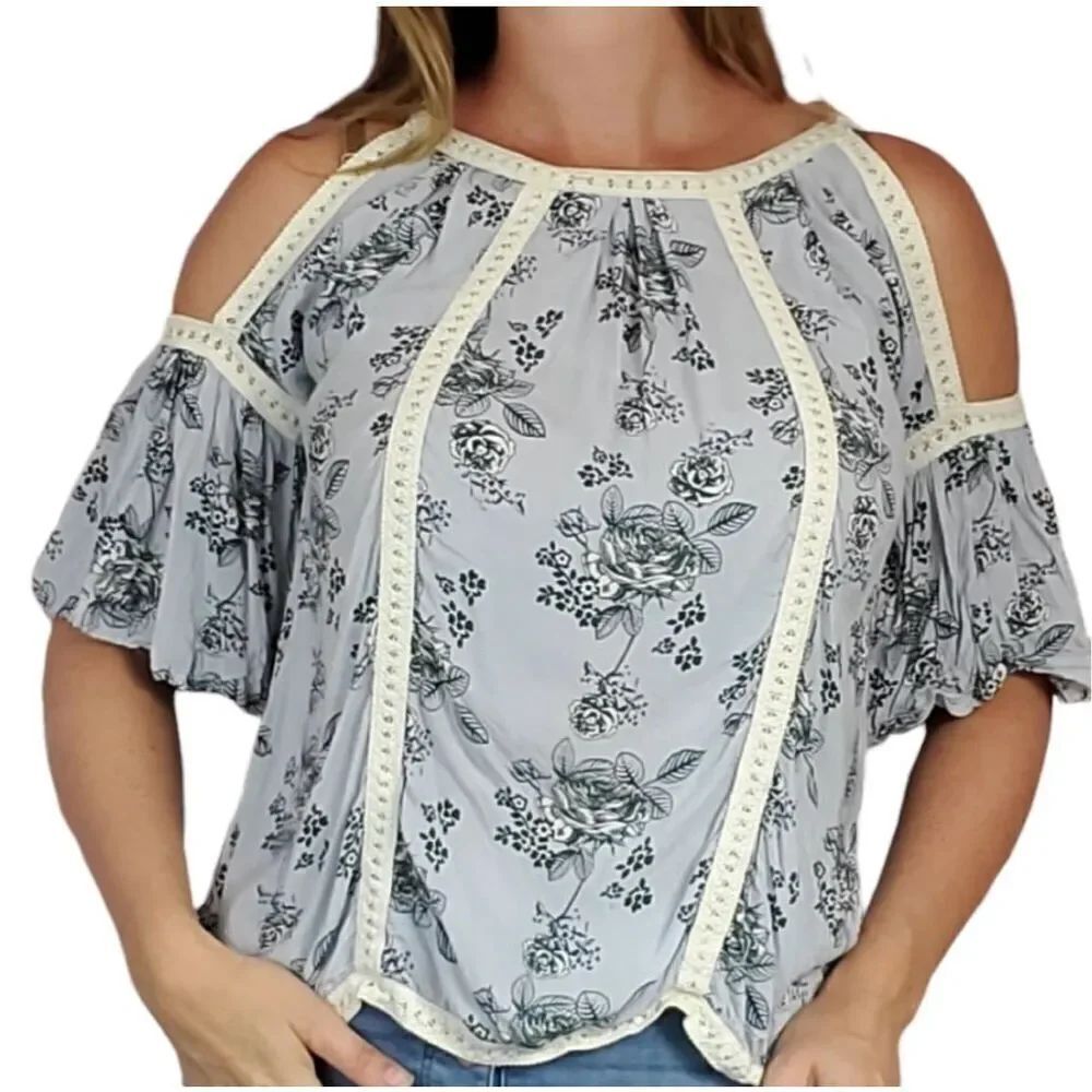 ✨Shyanne Womens Sz Medium Blouse Medium Blue Floral Crochet Cold Shouler✨